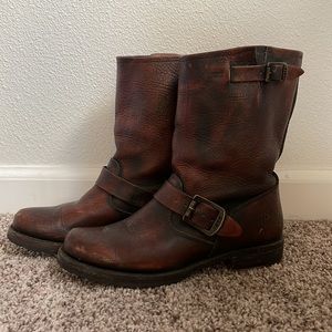Frye Veronica Leather Buckle Short Moto Boots, Brown, women’s size 6